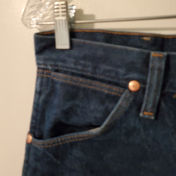 Vintage Wrangler Western Dark Wash High Rise Straight Leg Logo Jeans Size 32 - Picture 4 of 9